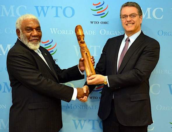 Vanuatu Deputy PM Joe Natuman with WTO Director-General Roberto Azevêdo this week at the 2017 Aid for Trade Global Review in Geneva. Photo: WTO
